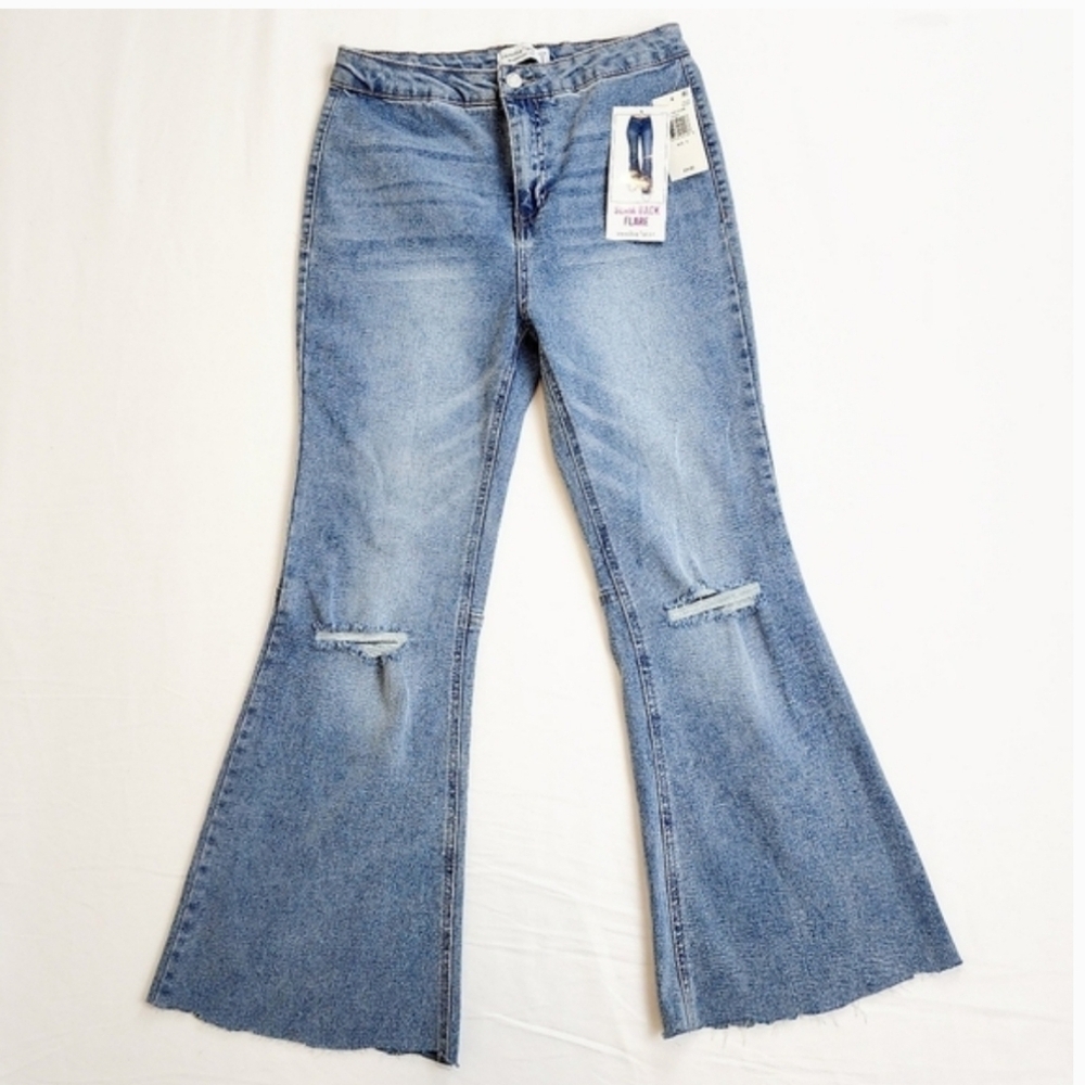 Vanilla Star Seam Back Flare Raw Hem Jeans